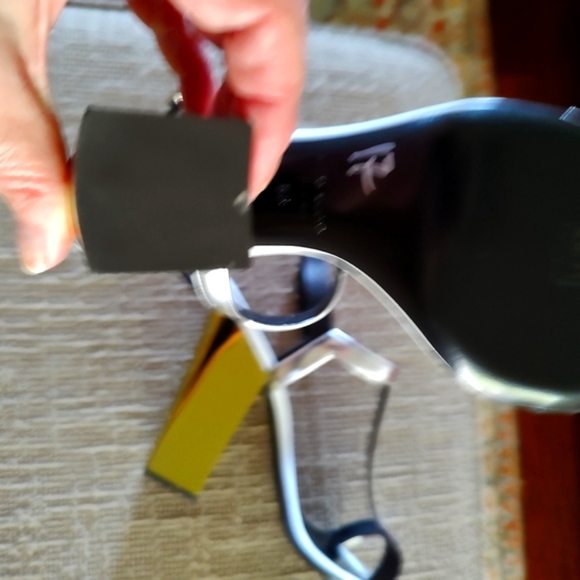 Giuseppe Zanotti Design gold mirrored high heel shoe - Picture 8 of 12